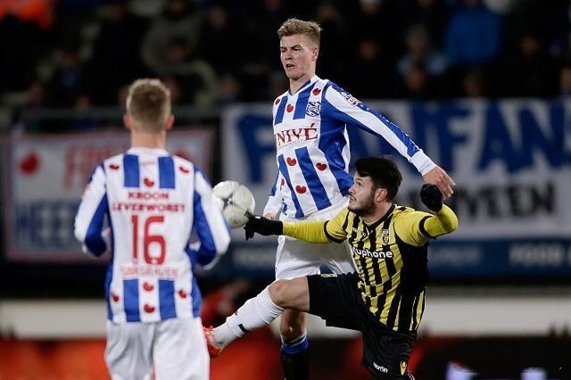 而亚马尔正 而亚马尔正