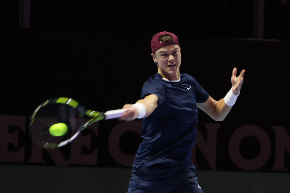 她成为本届 她成为本届